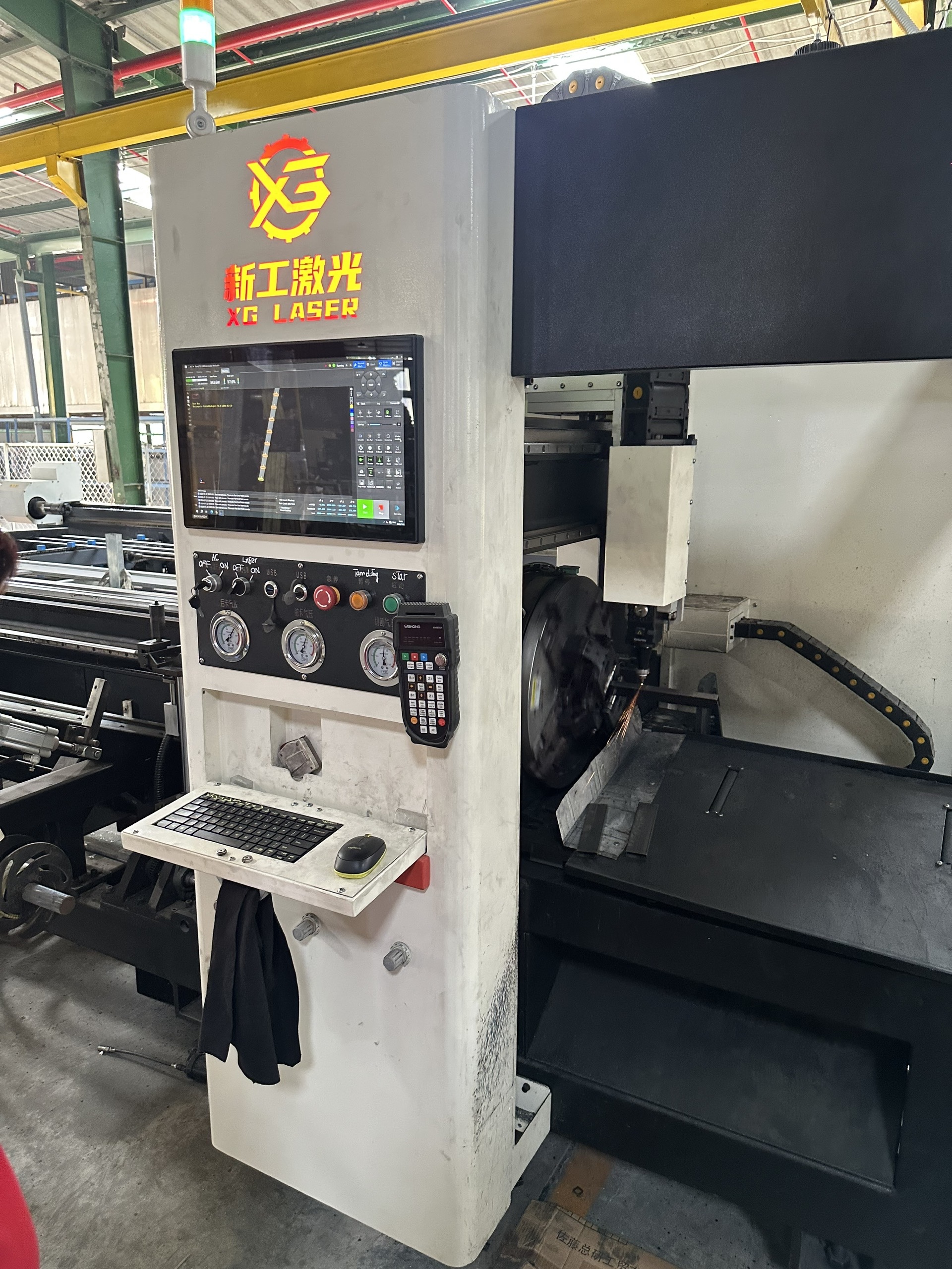 Factory machinery photo 14