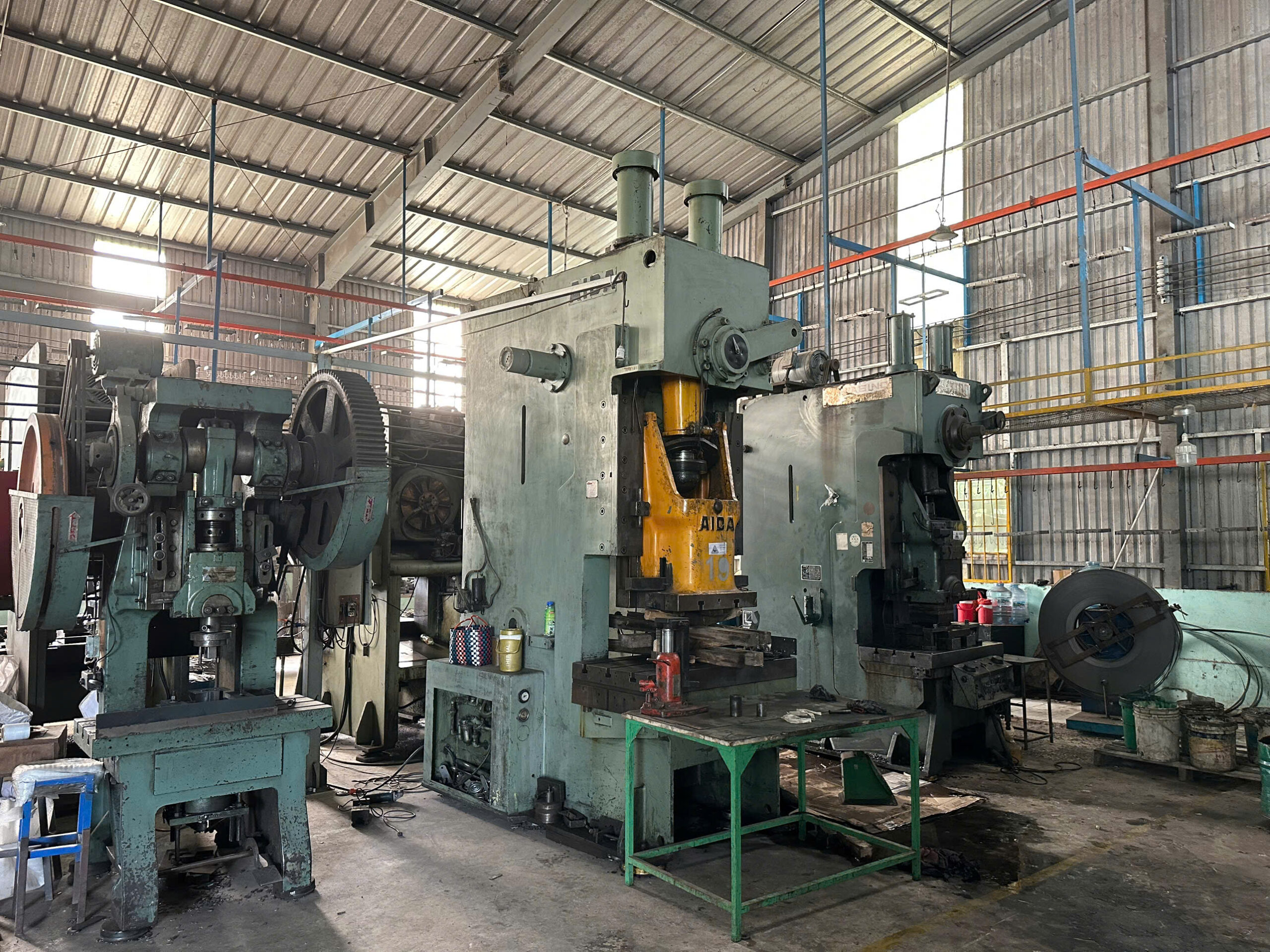 Factory machinery photo 12